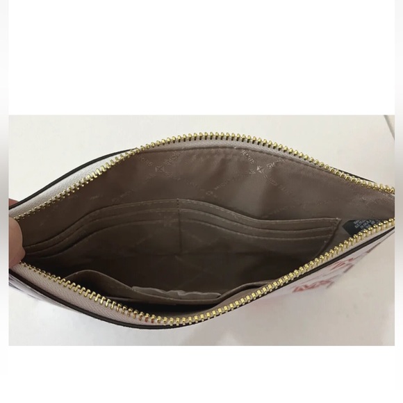 Jet Set Travel X-Large Zip Clutch Wristlet Pride Optic White - Picture 4 of 4